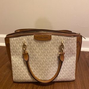 Michael Kors medium sized bag